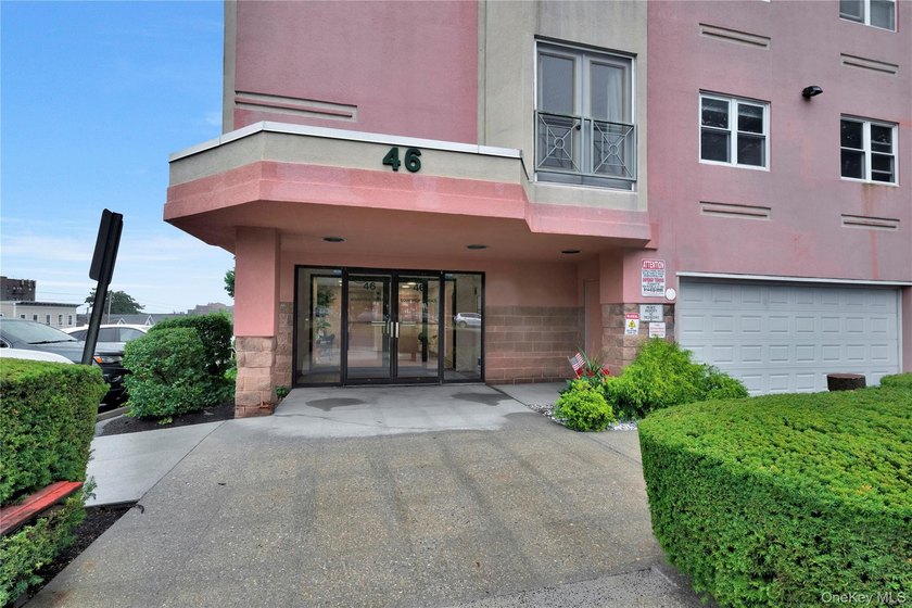 Soundview Terrace Condo is just steps from the New Rochelle's - photo 3