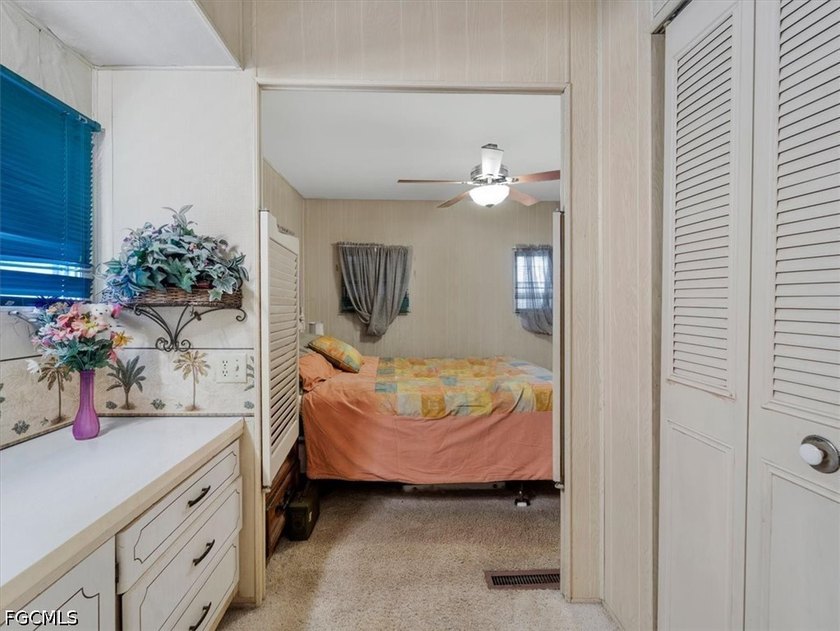 PUT THIS HOME AT THE TOP OF YOUR VIEWING LIST! MOTIVATED - photo 25