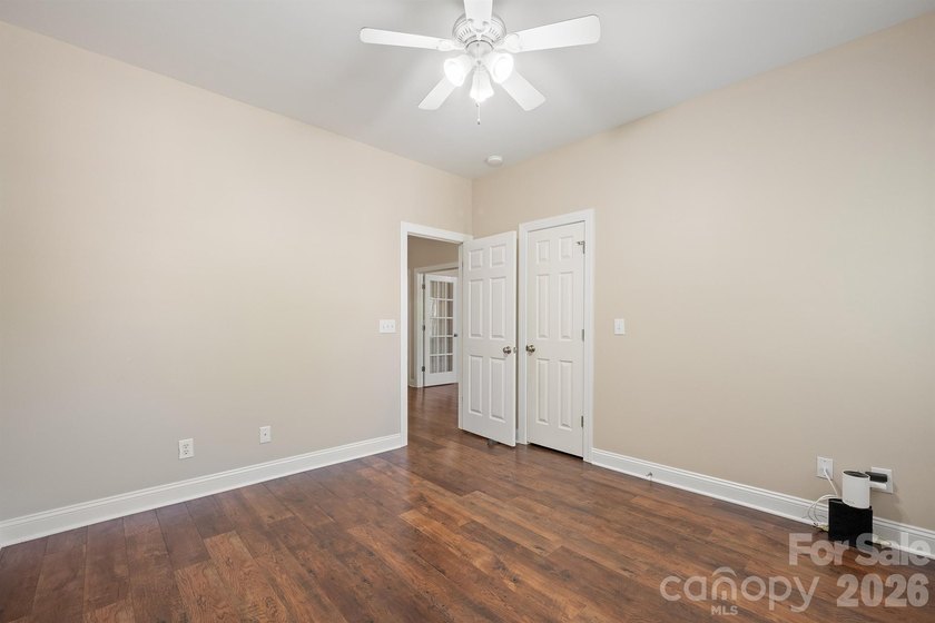 Welcome to this stunning 4-bedroom, 3-bath home in the desirable - photo 29