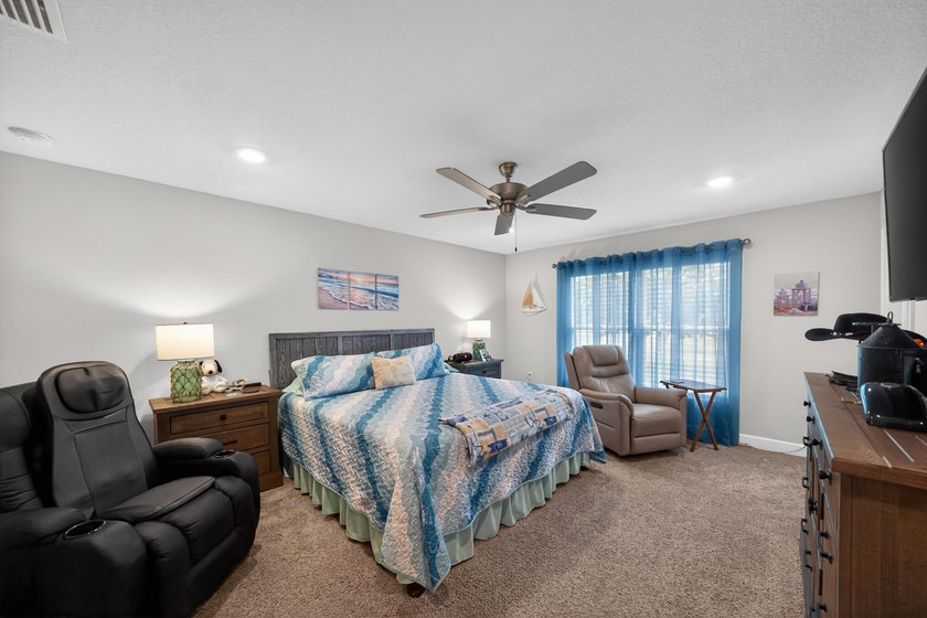 Welcome to 1858 SW Mackenzie Street, just minutes away from I-95 - photo 18