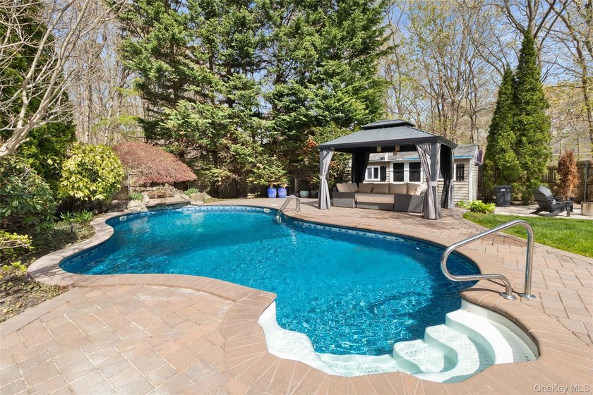 Welcome to 251 Oakwood Road, Oakdale - a stunning custom-built - photo 31