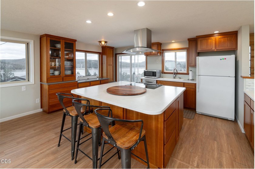 Breathtaking Prineville Reservoir views &amp; endless outdoor - photo 8