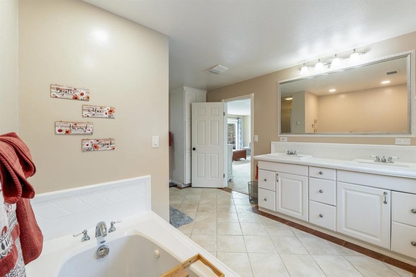 3434 Los Sicomoros Ln - photo 26
