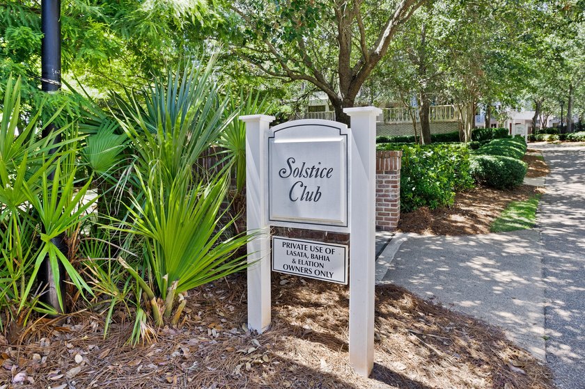 Perfectly positioned in Observation Point, this fully furnished - photo 27