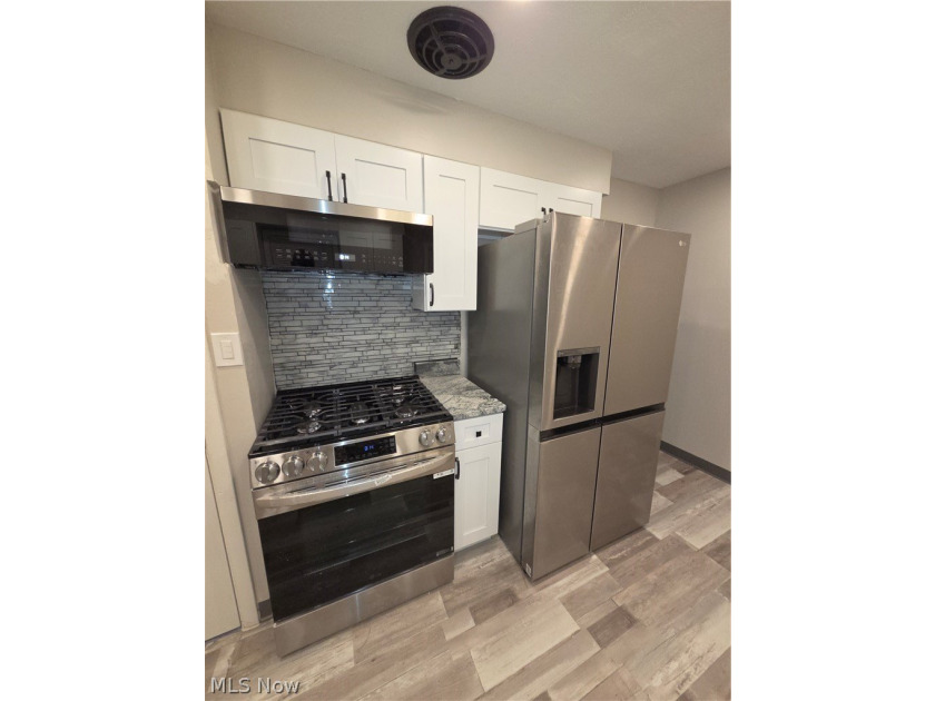 Come see this beautiful home that has been well maintained and - photo 7