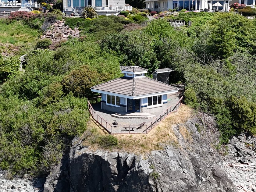 Located in the gated community of Schooner Bay, 210 Schooner Bay - photo 39