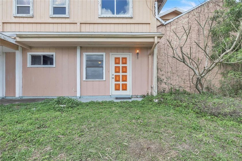 Opportunity awaits in Warm Mineral Springs, Florida. This - photo 4