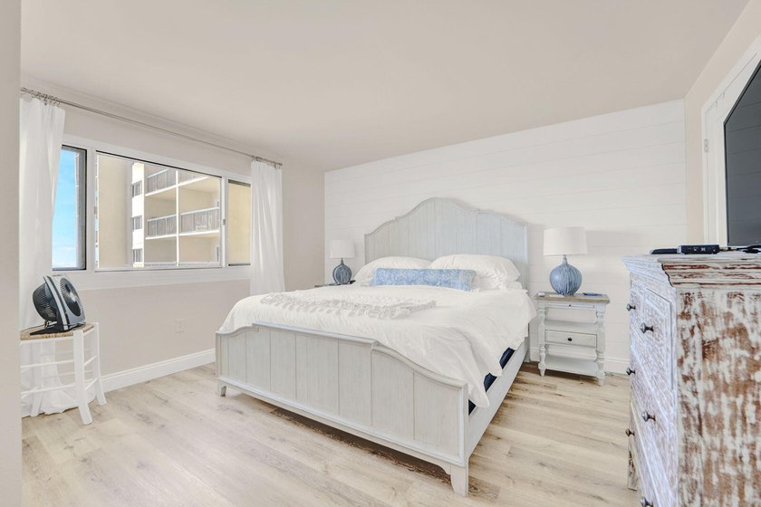 Experience the perfect blend of comfort, style, and convenience - photo 15