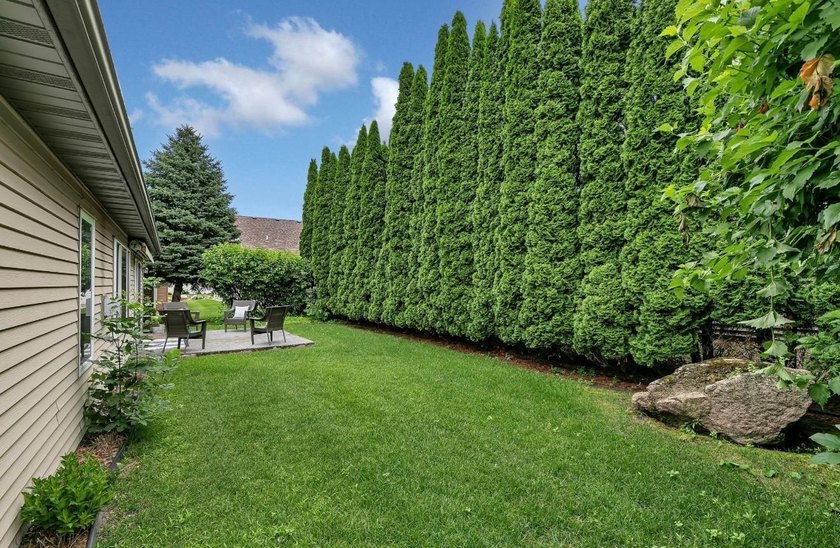 Welcome to 1004 Oak Pond Drive in Sartell-a beautifully - photo 19