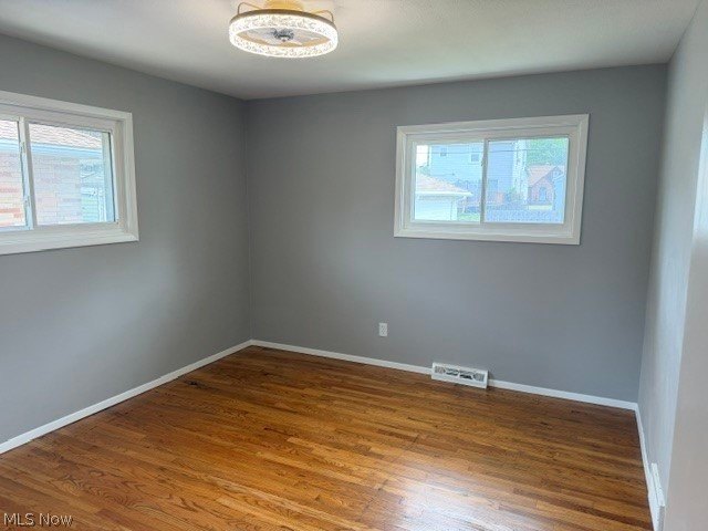 Beautiful 3 bedroom, 2 bath ranch, completely remodeled, kitchen - photo 10