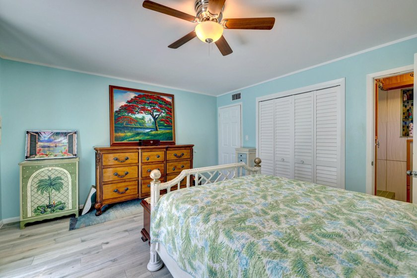 Beautiful upgraded pool home on South Hutchinson Island in - photo 45