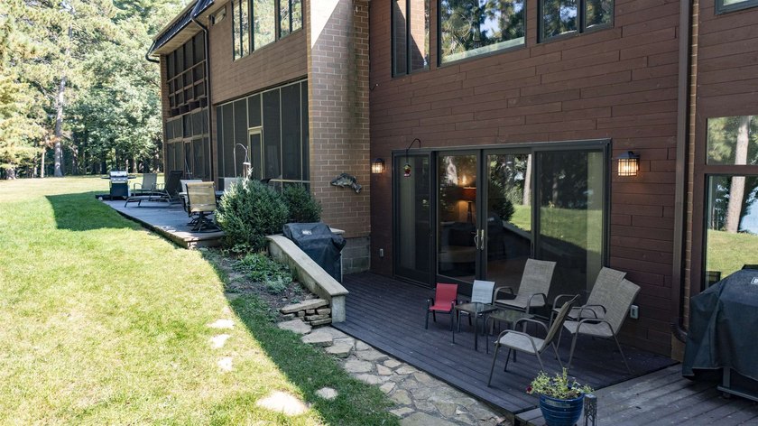 CONDO MLS #50315295 located on the Waupaca Chain O' Lakes! - photo 8