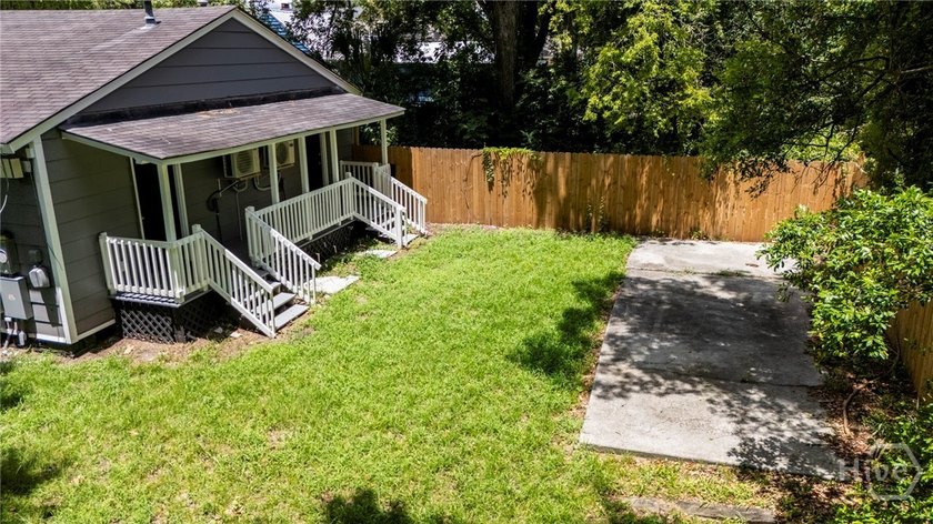 Unique opportunity to acquire newly renovated 6 unit building - photo 8