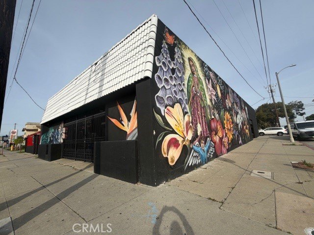 FANTASTIC LOCATION!!! One block east of CA 110 fwy, just blocks - photo 9