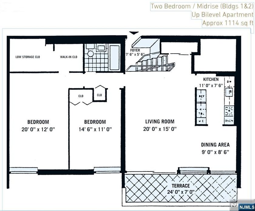 Beautiful two bedroom one bath upsplit bi-level apartment with - photo 3