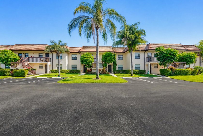 Welcome to this beautifully renovated 2BR/2BA condo in the - photo 22