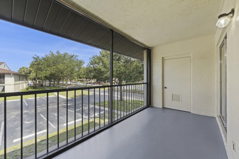 Beautifully updated 2BR/2BA condo located in the desirable - photo 20