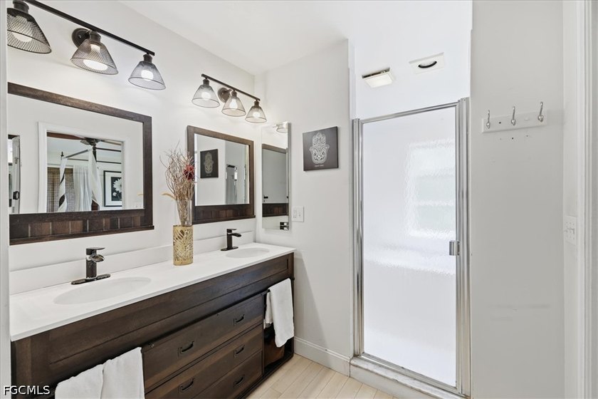 Welcome to your own private Gulf Coast paradise, where luxury - photo 6