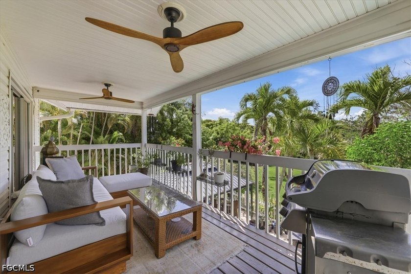 Welcome to your own private Gulf Coast paradise, where luxury - photo 7