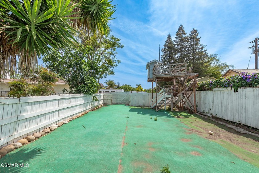 Sensational opportunity! Ideally located at the end of a quiet - photo 28