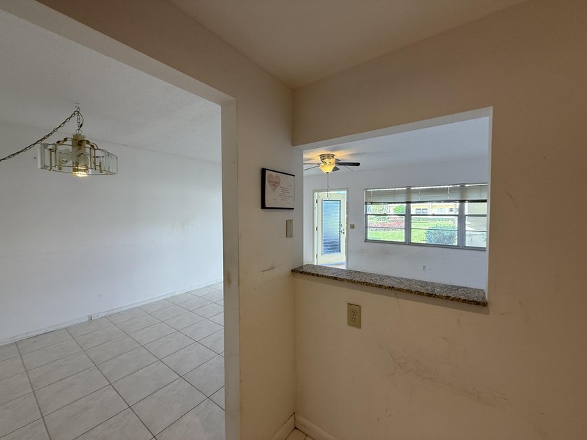 Welcome to this FIRST FLOOR 1 BEDROOM /1.1 BATH Condo located in - photo 14
