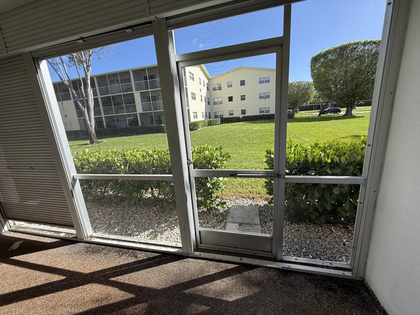 Welcome to this FIRST FLOOR 1 BEDROOM /1.1 BATH Condo located in - photo 32