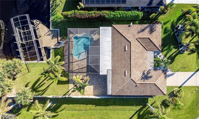Welcome to your slice of paradise in Southwest Florida. Nestled - photo 6