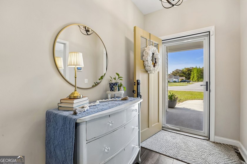 Step into this beautifully designed 4-bedroom, 2-bath home that - photo 6