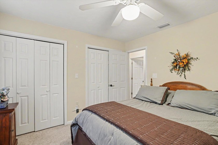 Private 2 acre retreat with above ground pool and outdoor living - photo 40