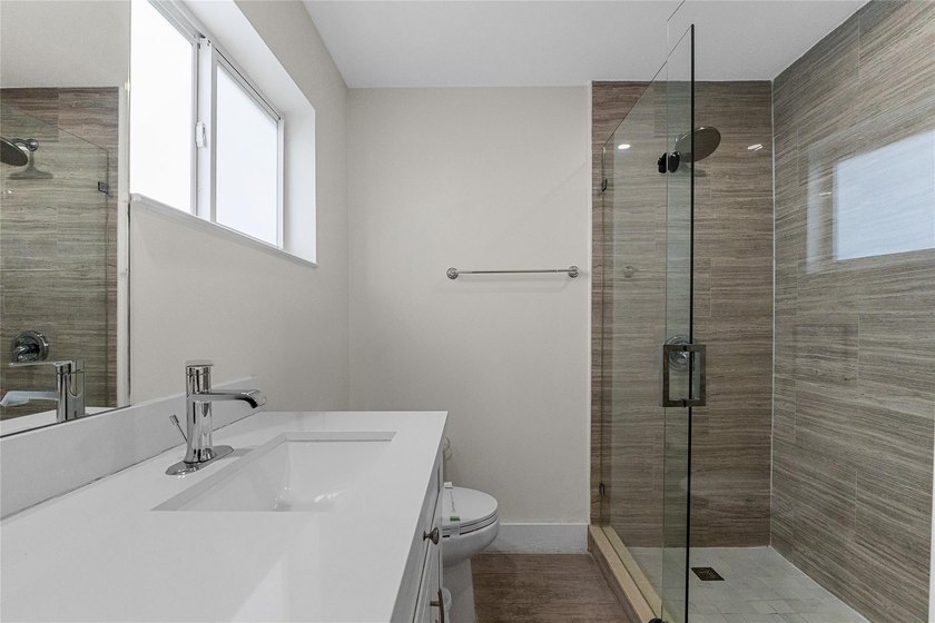 With no HOA, a turnkey living experience, and thoughtfully - photo 18