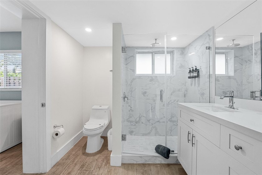 With no HOA, a turnkey living experience, and thoughtfully - photo 22