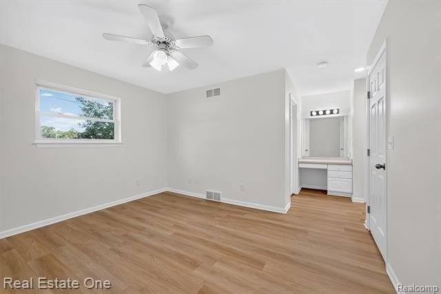 Charming 3-bedroom, 2-bath home in Gibraltar's highly - photo 11