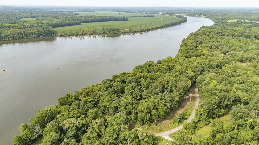 Outstanding TN River Waterfront Property! Rarely does an - photo 7