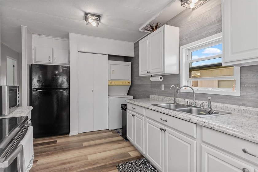 Beautifully furnished home or investment opportunity located in - photo 10
