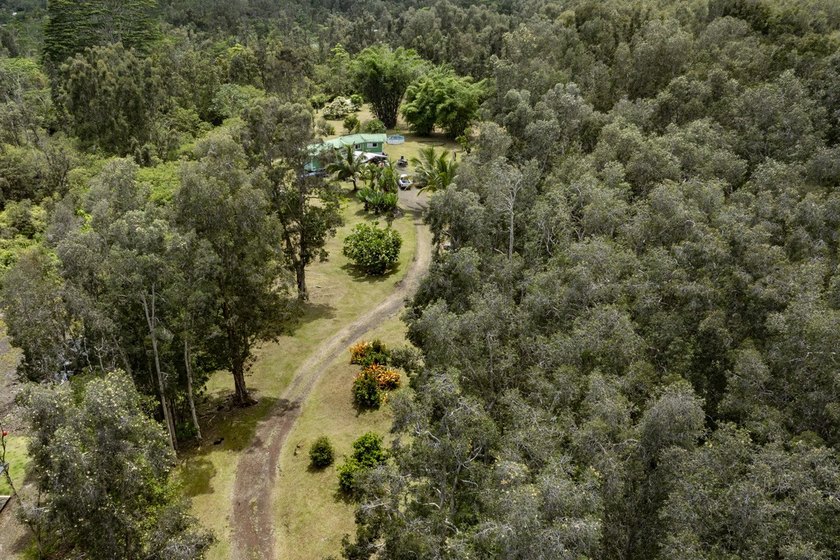 Are you in search of a large, improved, private lot that is - photo 5