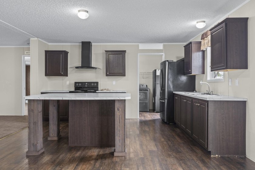 Five-bedroom, two-bathroom, single-story ranch home located one - photo 12