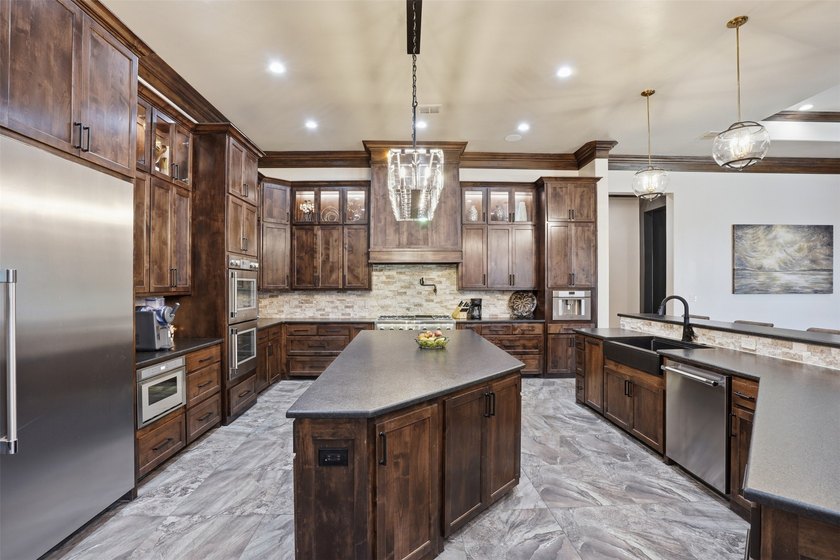 ***DO NOT REACH OUT TO SELLERS DIRECTLY*** This custom-built - photo 12