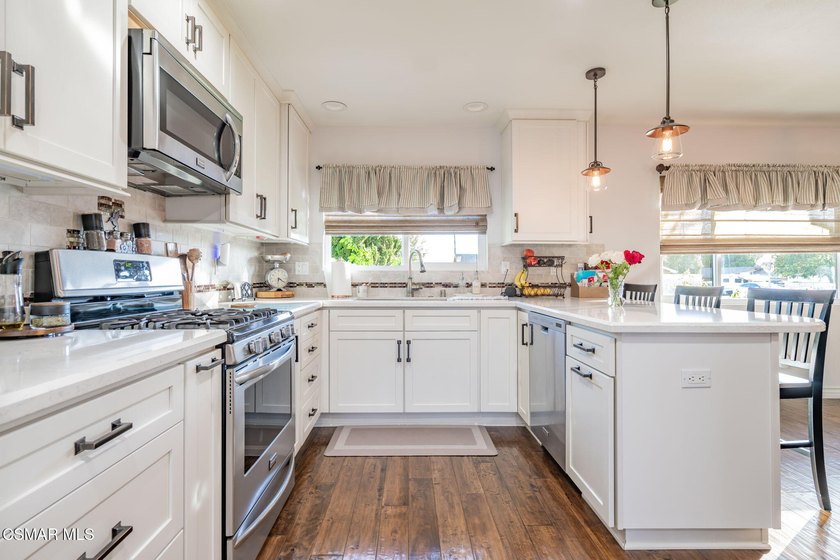 Beautifully remodeled single-story home located in the highly - photo 13