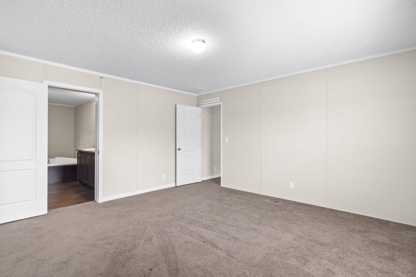 Five-bedroom, two-bathroom, single-story ranch home located one - photo 18