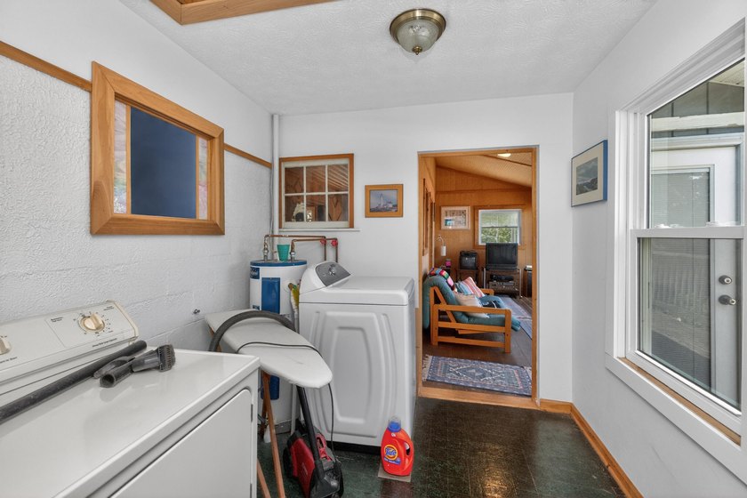 Charming cottage in the Herrington lake area with deeded - photo 18