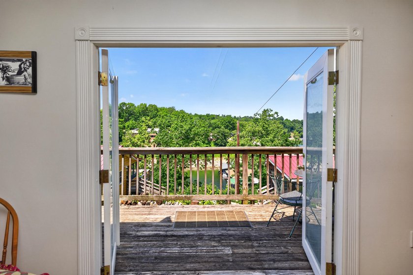 Charming cottage in the Herrington lake area with deeded - photo 22