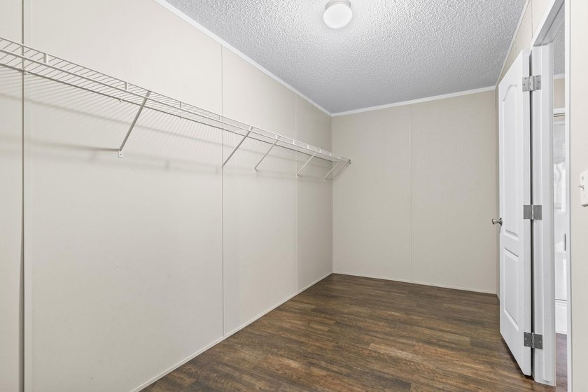 Five-bedroom, two-bathroom, single-story ranch home located one - photo 23