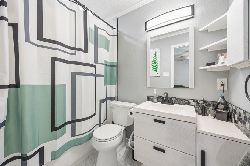 Welcome to 6419 Elm Spring Drive in Arlington! This charming - photo 7