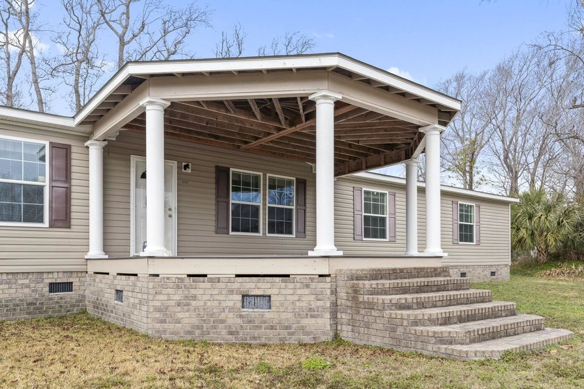 Five-bedroom, two-bathroom, single-story ranch home located one - photo 39
