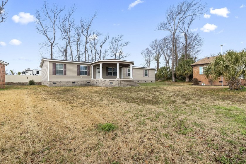 Five-bedroom, two-bathroom, single-story ranch home located one - photo 40