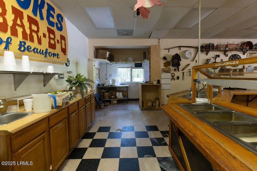 Prime commercial listing in the heart of Beaufort, currently - photo 50