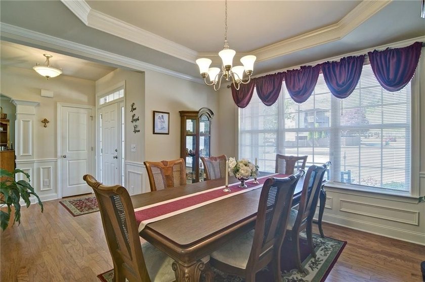 Experience luxury lake living at its finest in this exceptional - photo 18