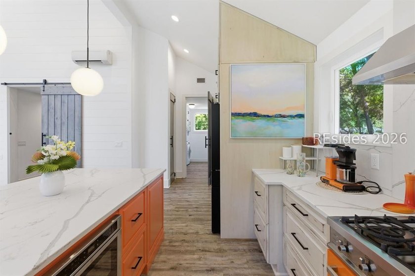 Stunning Custom-Built 4-Bedroom Home in Prime Folly Field - photo 19