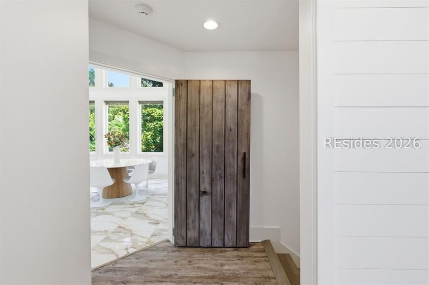 Stunning Custom-Built 4-Bedroom Home in Prime Folly Field - photo 25