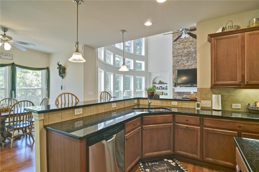 Experience luxury lake living at its finest in this exceptional - photo 29